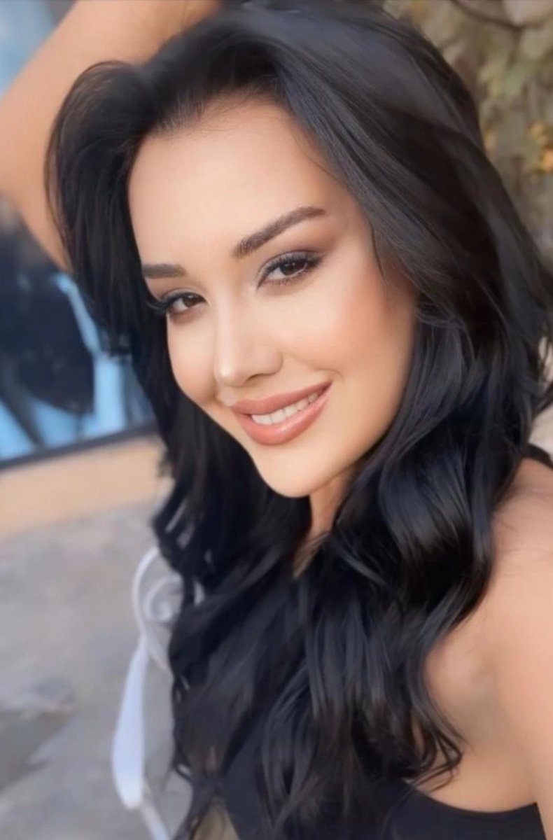 Enercim kalbim iyi ki doğdun dünyanın en güzel kadın dünyanın en güzel kalp sahibi seni çok seviyorum #DilanPolatAklandı #dilanpolataadilyargılama