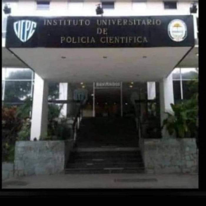 Sres.Nuestra casa de estudios (IUPOLC),  referencia nacional e internacional, dónde egresaron verdaderos  Policías, pero además, nos dimos el tupe de formar policías del Salvador, Panamá, Ecuador, Bolivia, Chile y Argentina y convenios con Embajadas EU, Alemania, Francia, Italia.