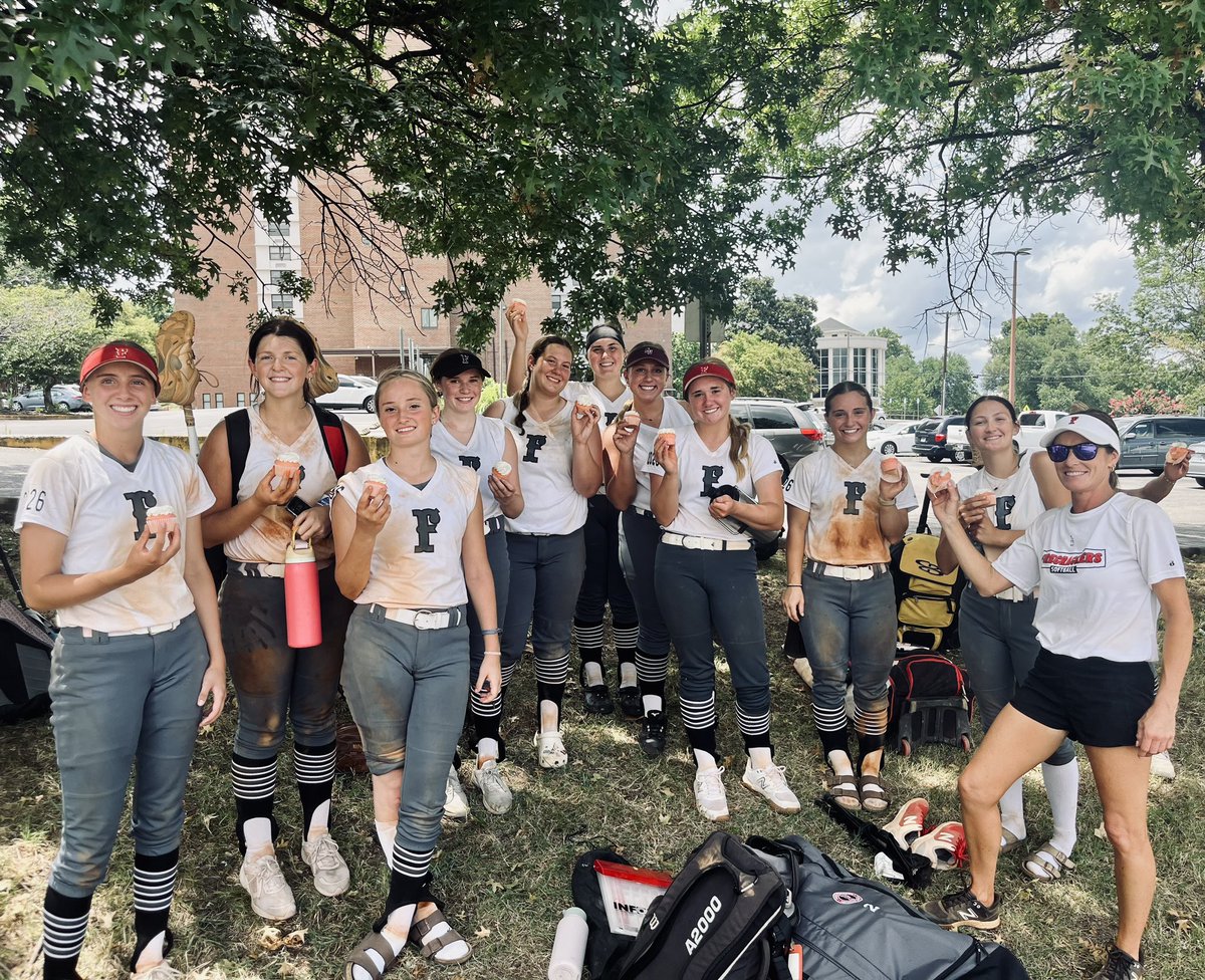 Blessed to play in the dirt on my 18th birthday! And I’ll never be too old for cupcakes after a game. Ha! 

Thank you <a href="/TNUsoftball/">Trevecca Softball 🥎 💜</a> for hosting an awesome play day! I had a blast growing my game with my <a href="/FCTNHill/">Firecrackers TN Hill</a> team today.

See ya’ll in Chattanooga! ♥️