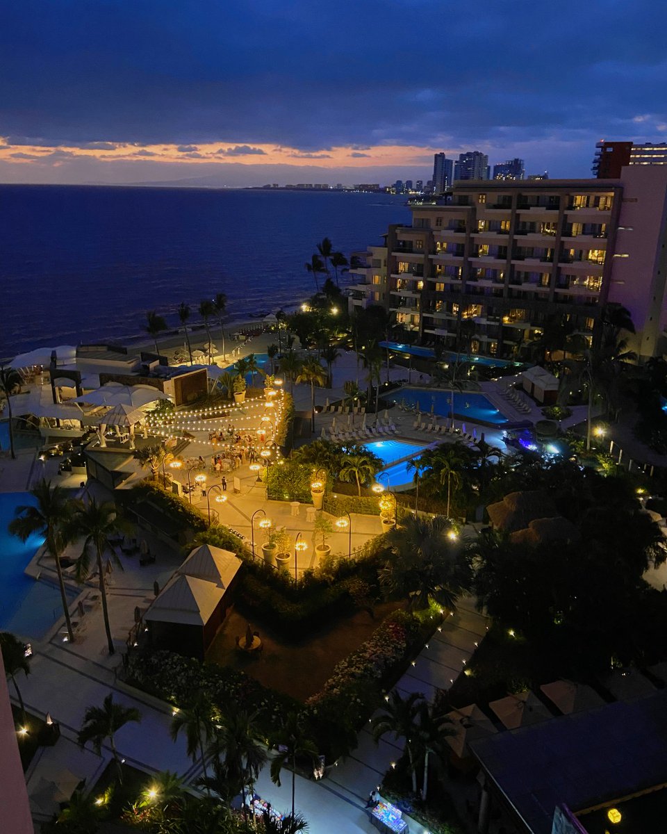 DestifyWeddings's tweet photo. I love a sunny pool day, but there is a certain magic to nighttime on vacation.
Which do you prefer? Day or night at the resort. Comment below๐
Learn all about the beautiful Secrets Vallarta Bay AAA four diamond resort on our website: https://t.co/sk0iVSNCxr
#Destify https://t.co/PDexKtpNYj