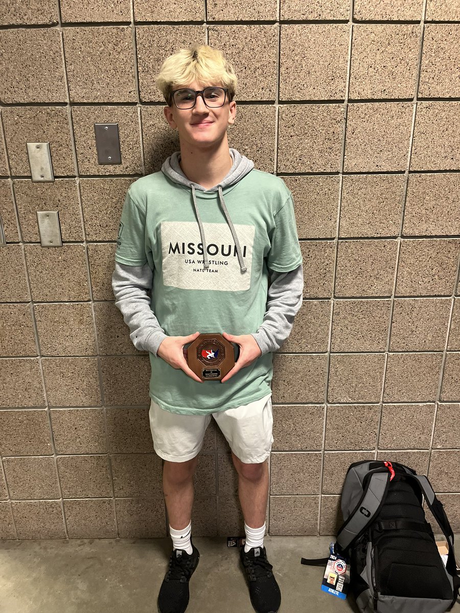 Bringing hardware Back to Hillsboro! 

Carter Wallis finishes 6th place in Greco and is the programs 1st Fargo All-American. Congrats Carter! Big thanks to Team MO and staff, what a great finish to the Freestyle and Greco season! <a href="/carterwallis5/">carter wallis</a>