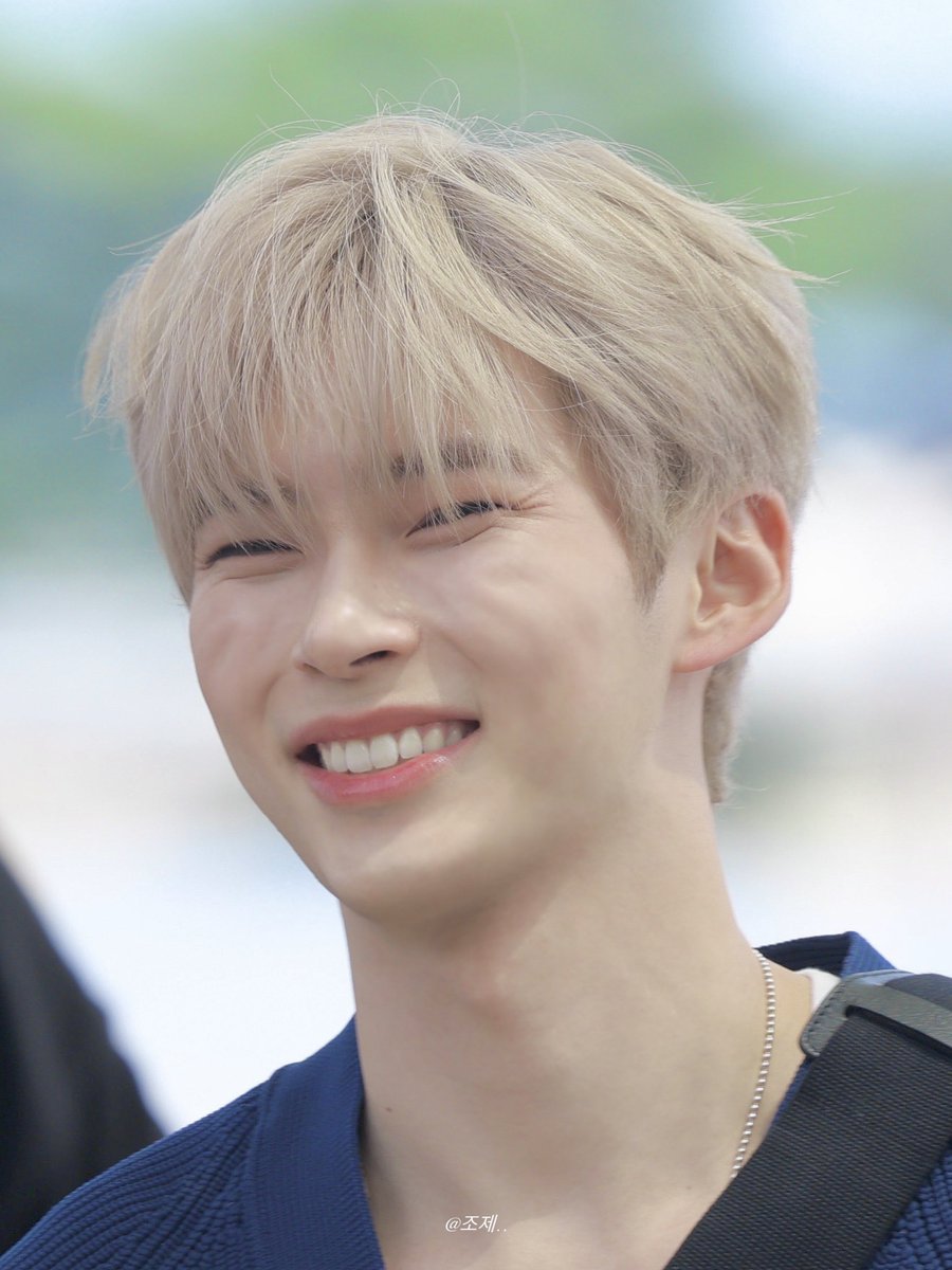 zozeshb's tweet photo. ⋆｡ﾟ 🍀   ｡⋆｡    ﾟ｡⋆

#성한빈 #SUNGHANBIN
#제로베이스원 #ZB1 .. ˖◛⁺˖♡

 ⋰  ⊹˚. ♡  ⋰  🍀  ⊹˚. ♡  ⋰ https://t.co/UKV5tGUWA4