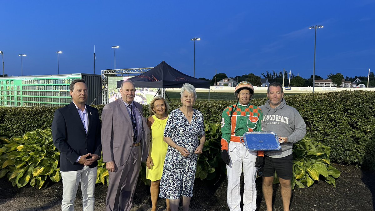 TWIN B TUFFENUFF wins the 56th running of the Governor’s Plate presented by Summerside Chrysler Dodge with driver Gilles Barrieau and trainer Ronnie Matheson for owner Patrick Morris in 1:53.4. Congratulations to all connections! 🐎🏆🎉