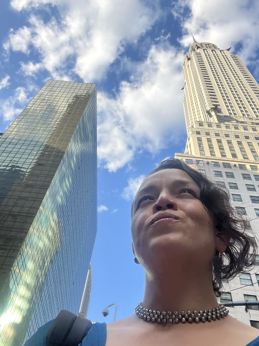 VoiceofLesslie's tweet photo. Queridos amigos: el 23 de Noviembre voy a presentar mis primeras 12 canciones originales en Coyoacán, CDMX, y otras bellas sorpresas. 
Estoy muy feliz.
Gracias por escuchar mi música y su mensaje 🫶
Saludos desde NY (soy una de 40 millones de mexicanos en USA) https://t.co/qCIQpk3usB
