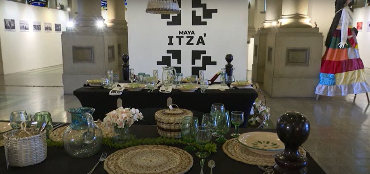 CanalAntigua's tweet photo. El proyecto tiene como objetivo revitalizar el patrimonio cultural y natural de las comunidades Itza.

#Comunidad #Itza #Bordado 

https://t.co/vzc8mLrTcM https://t.co/vtxWUcbwYn