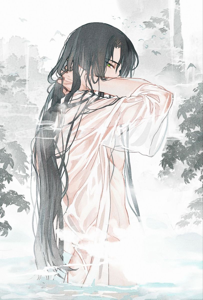 To wander in the woods; one may stumble across a rare sight.

Famine enjoying the waters of a lone spring...

Don't mind if he stares back. He may even invite you in...

#SeductiveSunday