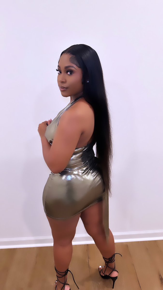 lovee_nar's tweet photo. Happy BIRTHDAY To My FINE ass 🎂🤭 https://t.co/xo2dxzrsVK