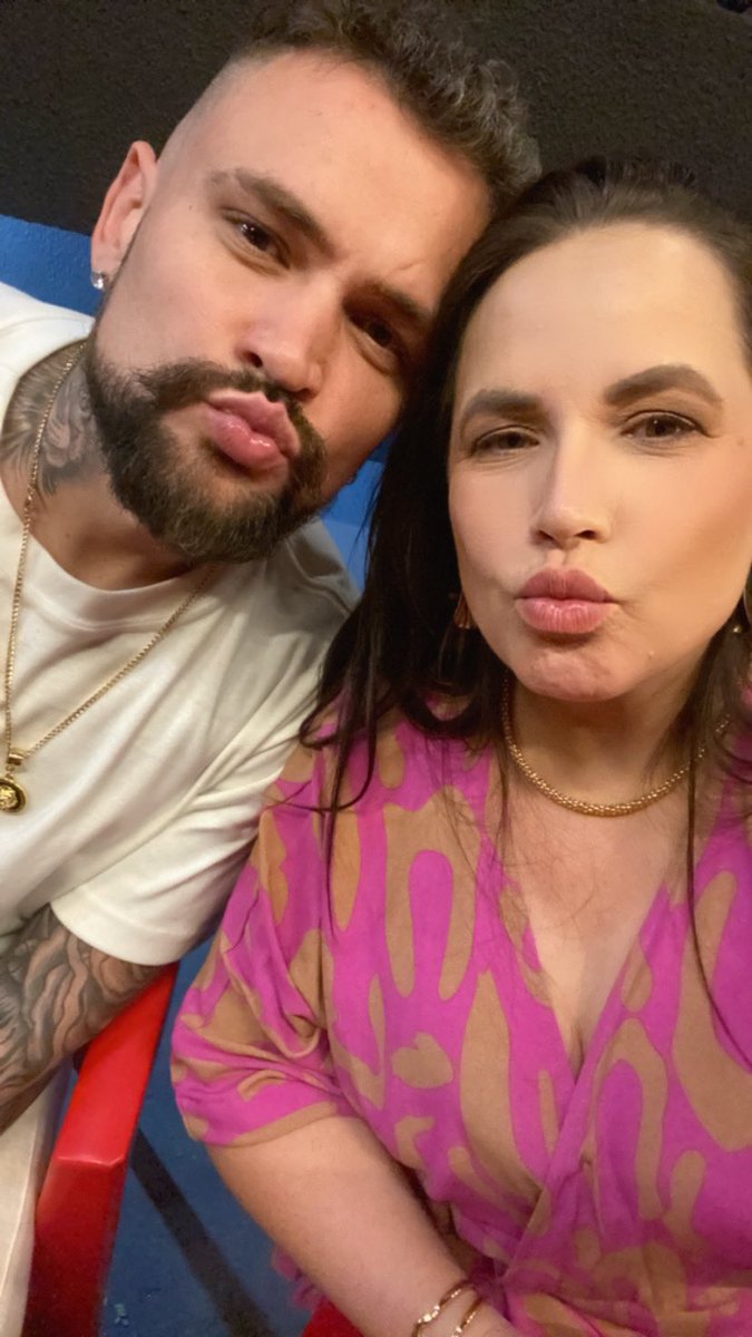 Beijinhos de boa noite para aquecer o coração de vocês. <a href="/vinirodriguesof/">Vinícius Rodrigues 🦿</a> ✋💋✋💋✋💋🫶🏻🫶🏻🫶🏻🫶🏻🫶🏻