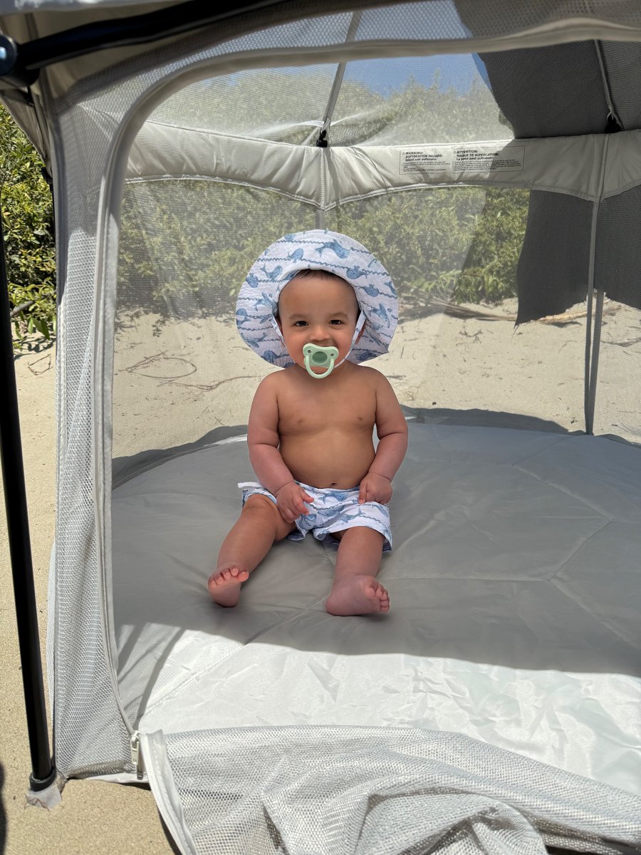 K e || y tweet media