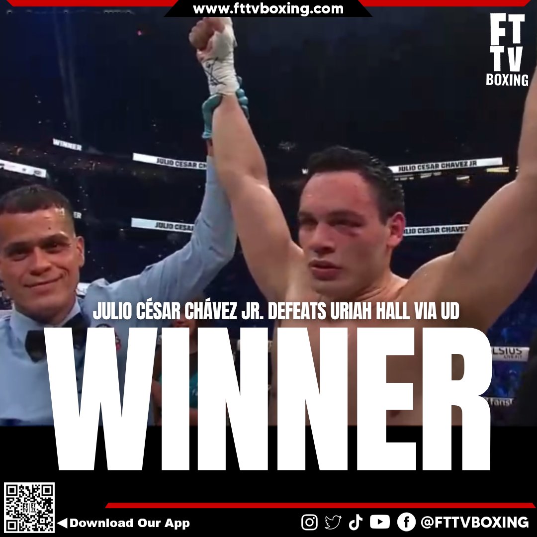 FTTVBoxing's tweet image. Despite running out of steam in the later rounds, Julio César Chávez Jr. still outboxes Uriah Hall.

#JakePaul #MikePerry #fightnight #dazn #MVP #boxing #boxingfans #FightFans #boxingnews #news #sports #fttvboxing