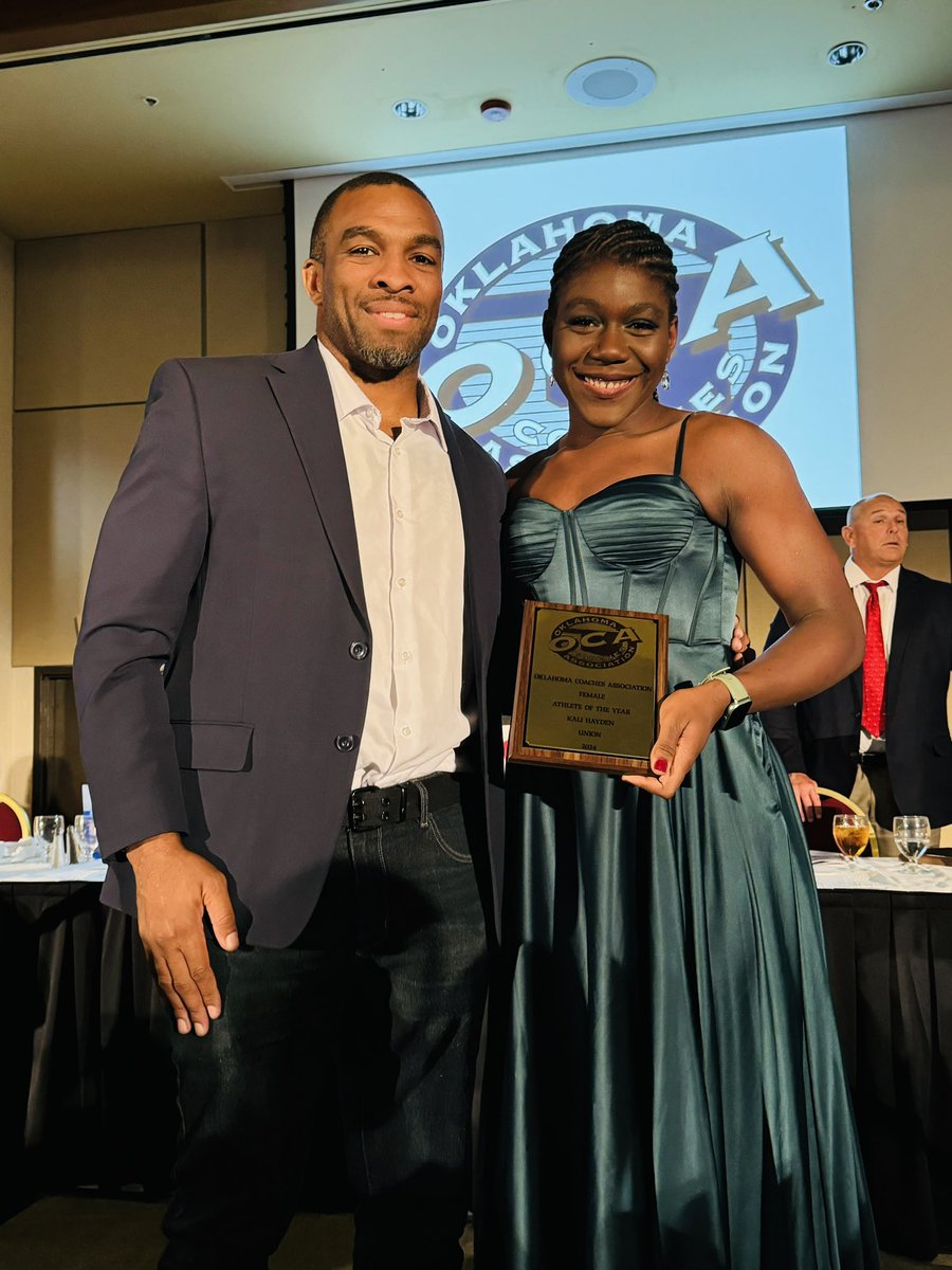 Union_Athletics's tweet photo. Champion in Every Way! 🏆 Congrats to #UnionGrad Kali Hayden, a 2024 Jr National Champ, 3X State Champ, 3X Tulsa World All-World, Tricia Saunders Award, Jim Thorpe Award, &amp; tonight honored as OCA Female Athlete of the Year! Your hard work &amp; dedication continue to inspire us all. https://t.co/0TBfyJ5w4R
