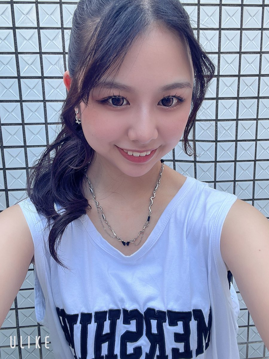 大阪なう✌️
対バンLive楽しみ〜！
みんな気をつけてきてね♪

<a href="/4_star5/">4×stAr5(シスタ)</a> 
<a href="/PINEC_OFFICIAL/">パイナップルクラブ🍍</a> 

 #4×stAr5 #パイナップルクラブ
  #シスタ撮影会