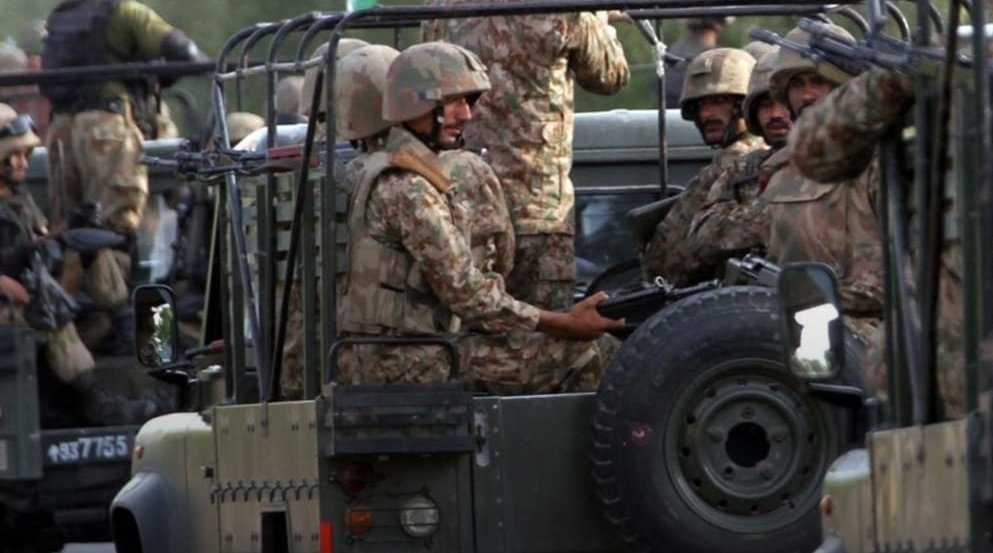 پاک فوج کے ہوتے ہوئے پاکستان کو کوئی نقصان نہیں پہنچا سکتا اور جو لوگ فوج کے خلاف سوشل میڈیا پر پروپیگنڈا کرتے ہیں وہ اصل میں ملک دشمن عناصر ہیں پاکستان زندہ باد .