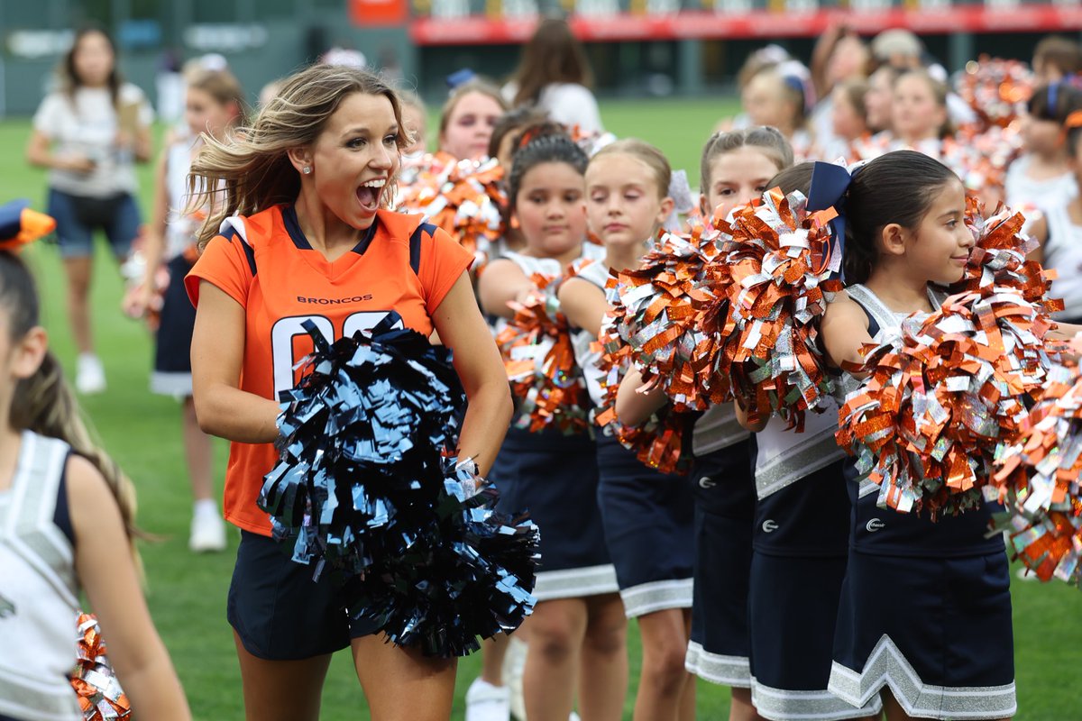 BroncosCheer's tweet photo. Picture perfect performance last night @Rockies ๐
#TrainWithDBC | #JDBC2024 https://t.co/GlUaFWUZDV