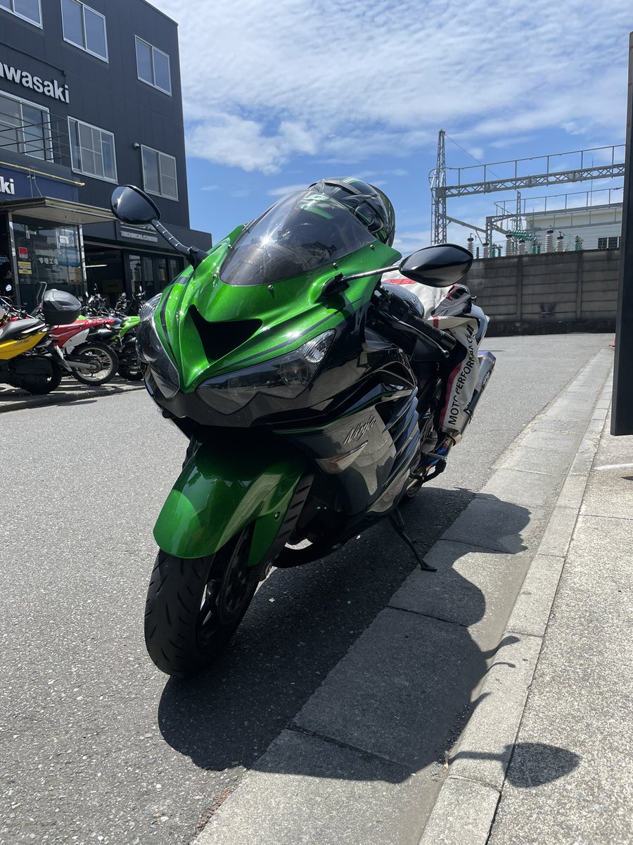 Minority_U's tweet photo. やっと14Rさん戻って来たー🏍🏍🏍
暑いから帰ろ🫠🫠 https://t.co/swIy7xsdHF
