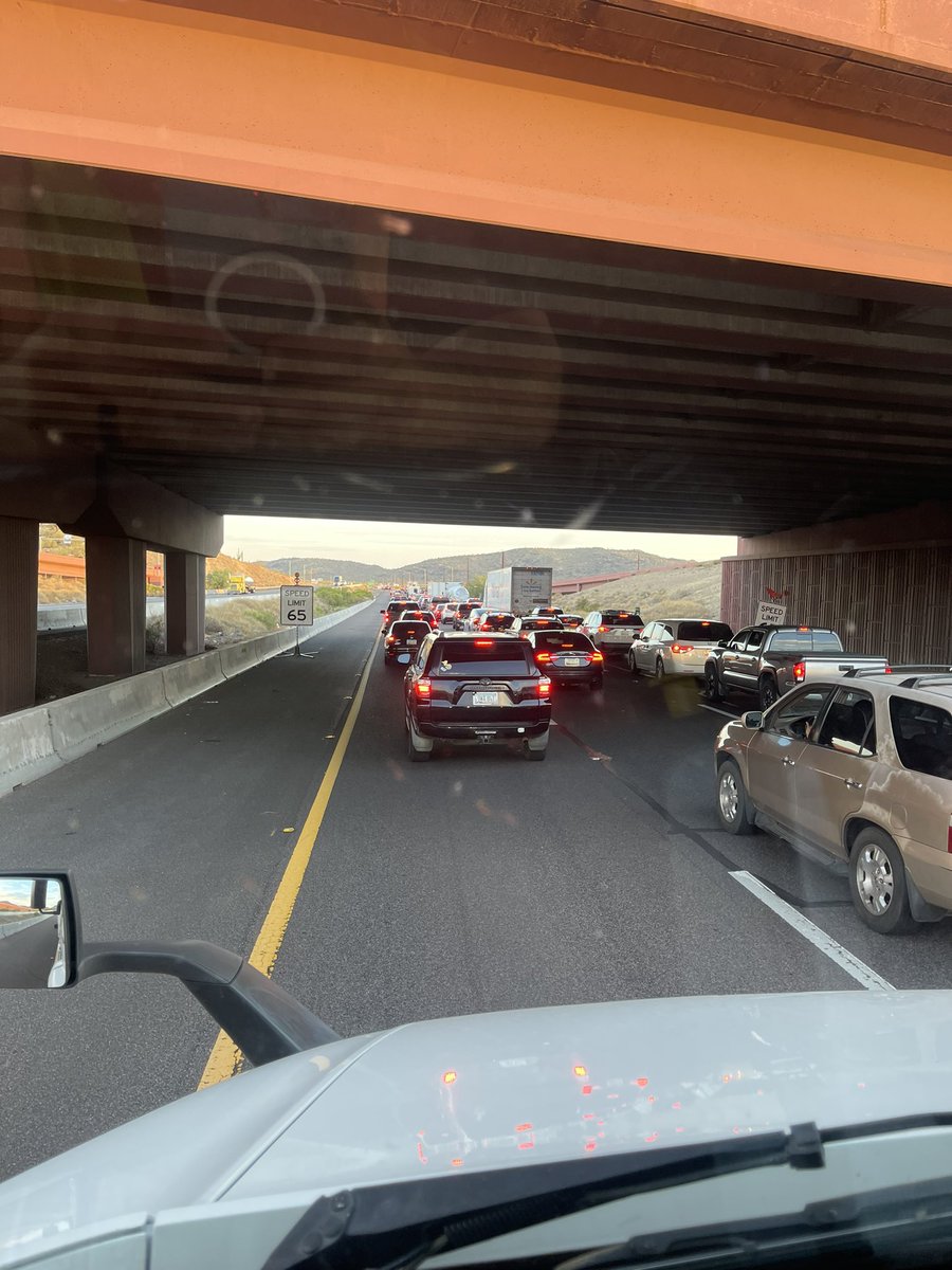 DaStewCrew's tweet photo. @ArizonaDOT I think a turtle 🐢 just pasted me on the left. https://t.co/uE6MGaUsmP