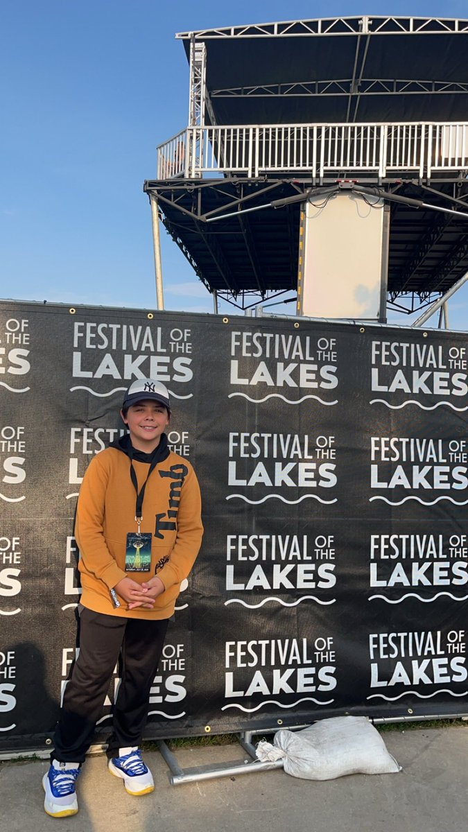 a13taurus's tweet photo. First concert! #FOTL2024 https://t.co/QLLKRxxRSq