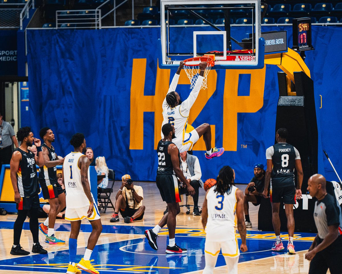 Pitt Basketball tweet media