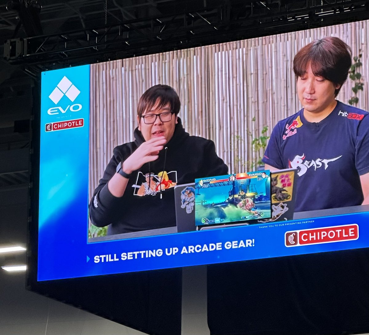 So rad seeing <a href="/JWonggg/">Justin Wong</a> in our Ryu and Ken hoodie with <a href="/daigothebeast/">Daigo Umehara</a> on the big screen at <a href="/Evo/">Evo</a> ! Super surreal moment