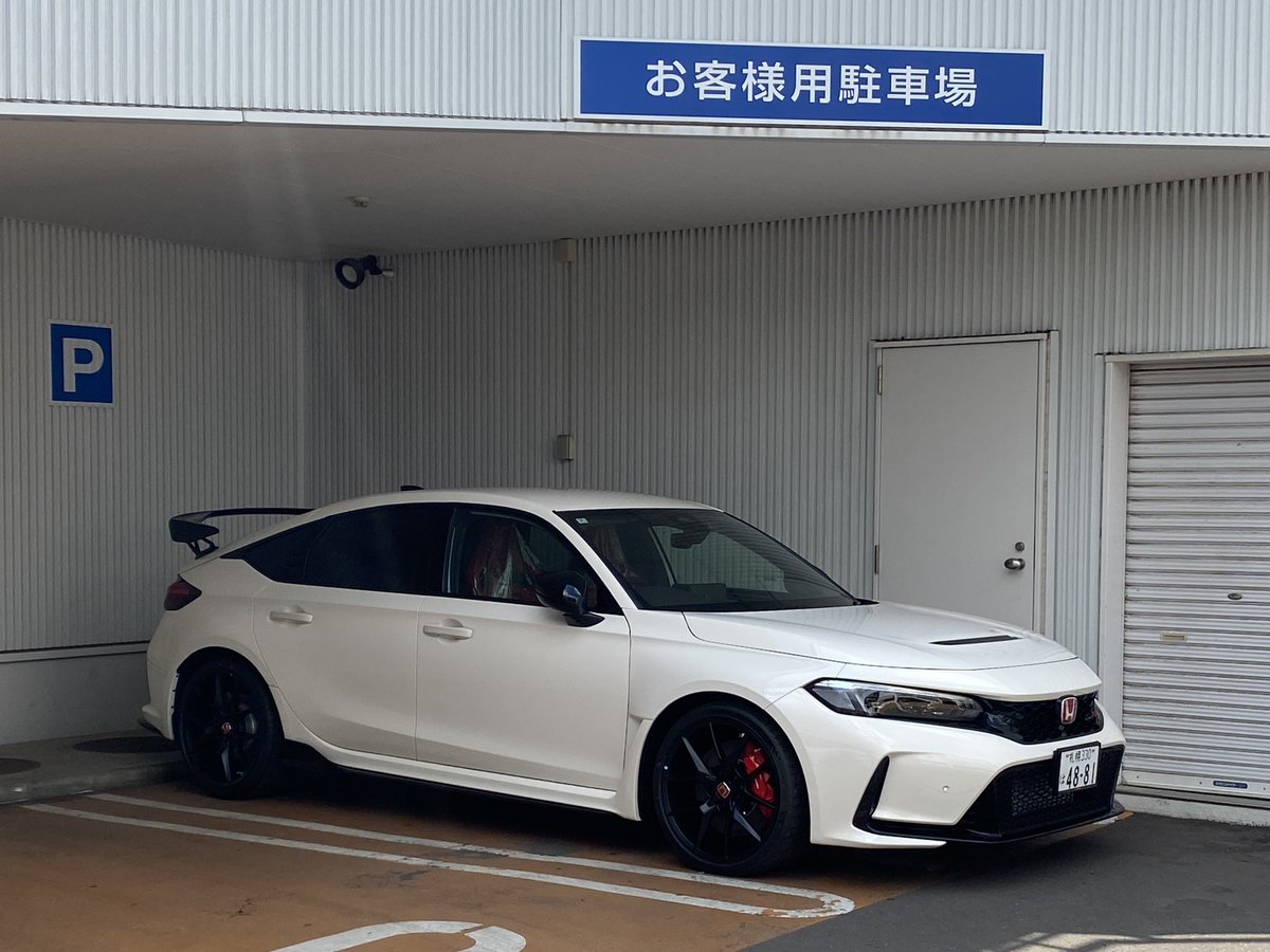 Yocchi_S660's tweet photo. 【ご報告】
2022年9月15日に勢いでハンコを押してしまったあの日から1年10ヶ月…

7月20日にシビック タイプR(FL5)が納車されました！
エスロクと2台体制で維持していきます💪
エスロクオーナー様もシビックオーナー様もどうぞよろしくお願いします！

#ホンダ乗りと繋がろう2024夏 https://t.co/uKZfMGOL45