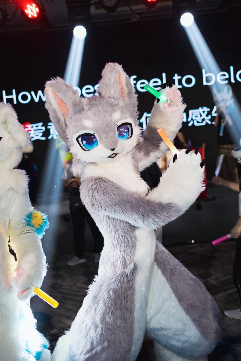 #fursuit