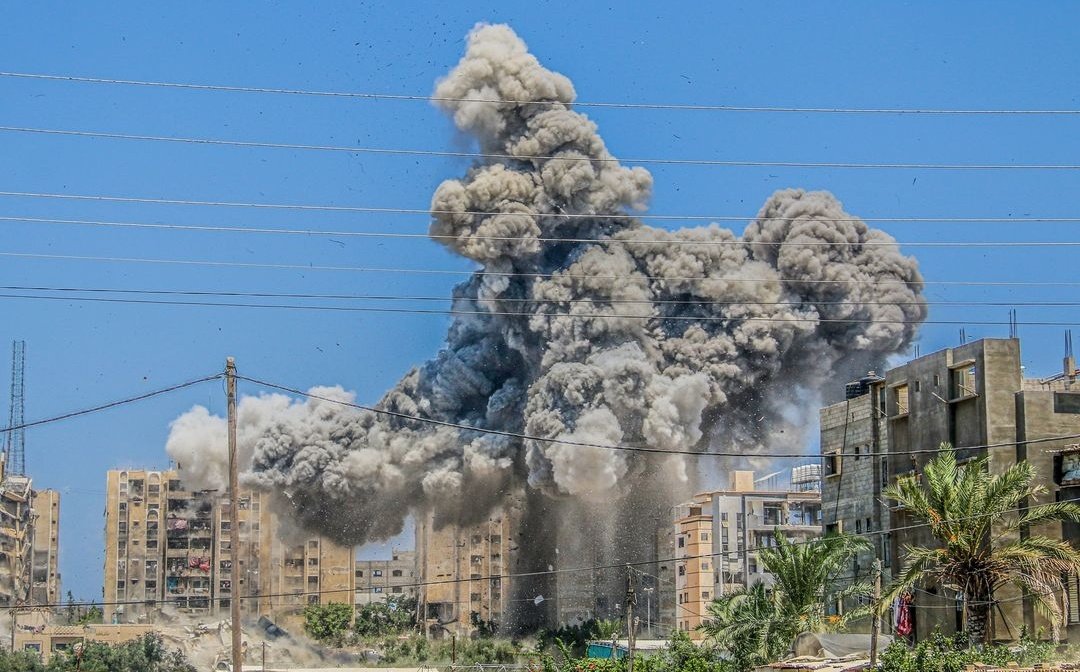 derradjihafid's tweet photo. اللهم احفظ اليمن وأهل اليمن من العدوان الإسرائيلي الغاشم بسبب دعمهم لإخوانهم في فلسطين .
العدوان لن يكسر عزيمة المقاومة الفلسطينية_اليمنية الباسلة.
من كان الله معه سخر له اليمن.. 
حسبنا الله ونعم الوكيل في كل متخاذل https://t.co/A06OdGbLkE