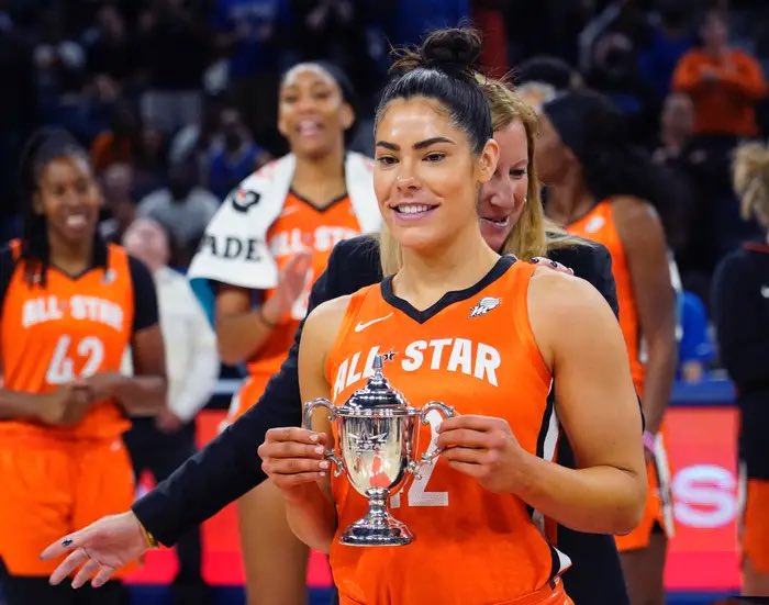 xojdee's tweet photo. @WNBA I think @Kelseyplum10 need some updated hardware #wnba #WNBAAllStar https://t.co/o4L5VL389D