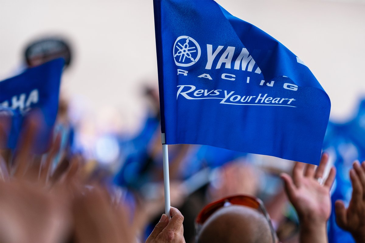 yamaha_bike's tweet photo. #鈴鹿8耐
はじまりました！
気づけば、もうまもなく1時間経過・・・

19:30のチェッカーまで
よろしくおねがいしまーす
#がんばれYART #R1 #YAMAHA #YAMALUBE https://t.co/c92puTSWjh