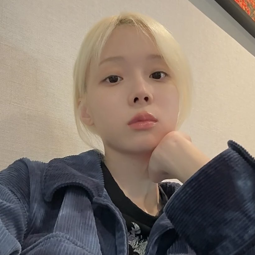 winter700_'s tweet photo. 똥개가 왜이리 훈녀야.. https://t.co/hipEd7jtvo