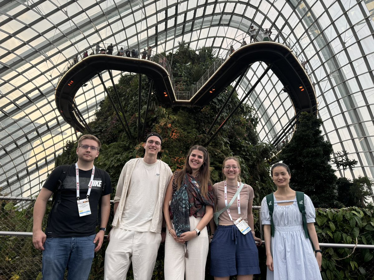 FischerGroupTUM's tweet image. As MOF2024 in Singapore 🇸🇬 wraps up, our PhD students Sebastian, Simon, Nadine, Vanessa, and Pan have had an incredible time representing our chair! 🙌🏼🥳 Grateful for the insights, networking, and advancements in materials science. ⚛️ #MOF2024