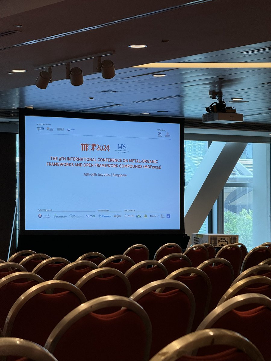 FischerGroupTUM's tweet image. As MOF2024 in Singapore 🇸🇬 wraps up, our PhD students Sebastian, Simon, Nadine, Vanessa, and Pan have had an incredible time representing our chair! 🙌🏼🥳 Grateful for the insights, networking, and advancements in materials science. ⚛️ #MOF2024