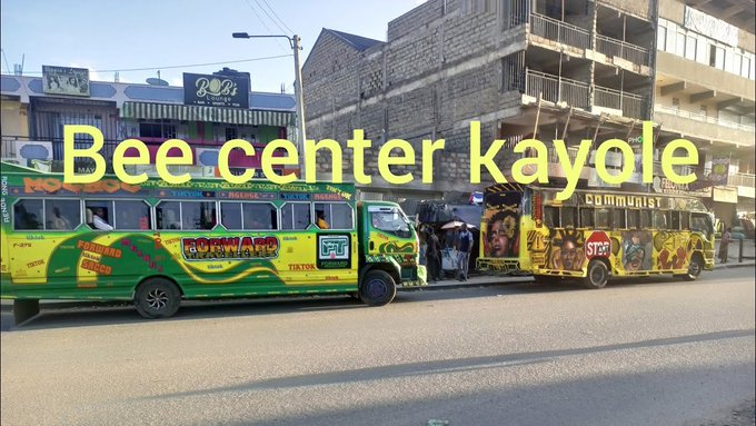 MajimajiKenya's tweet photo. #BeeCenter Kayole Roundabout @Billmond_s 
"Hii rounda ni ndogo but hell ...ongeza volume kwa hii story". #Brekko @Ma3Route @benard_ogol 

Dear Government(s) work on #BeeCenter Kayole Round about... https://t.co/W0jI3uZeiI
