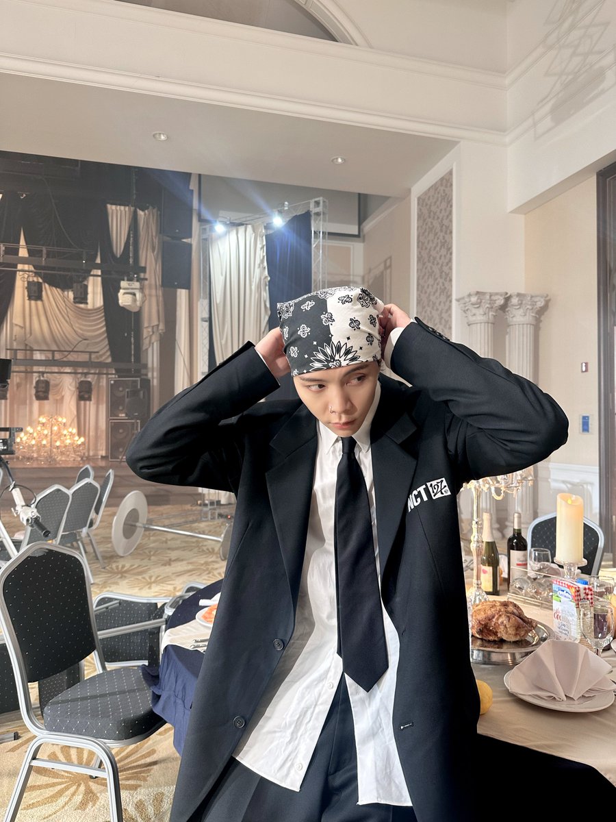 NCTsmtown_127's tweet photo. 🐱📷👋🔥

#JOHNNY #NCT127 #WALK 
#NCT127_WALK #삐그덕 #NCT127_삐그덕
#NCT127_삐그덕_Walk https://t.co/0ierg9uE5v