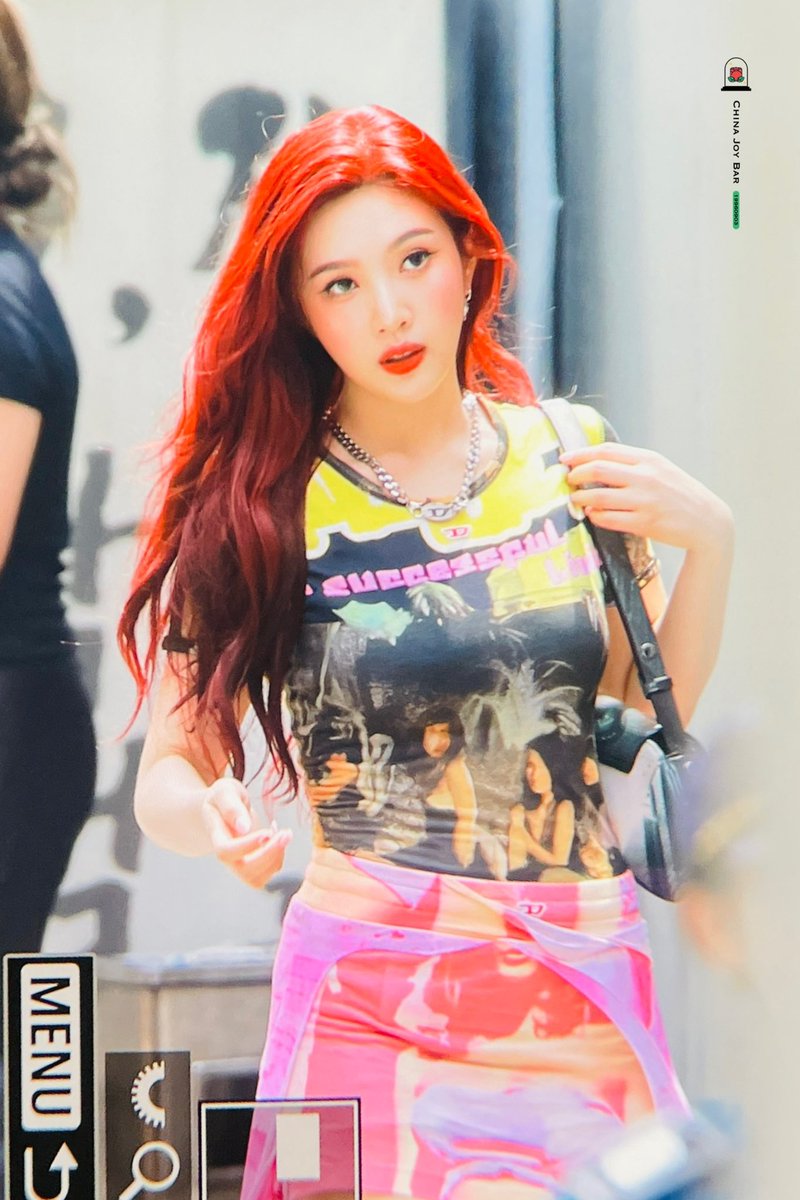 ChinaJoyBar's tweet photo. #조이 
#JOY

🌹🧜🏻‍♀️ https://t.co/qGuKvqZ7y6