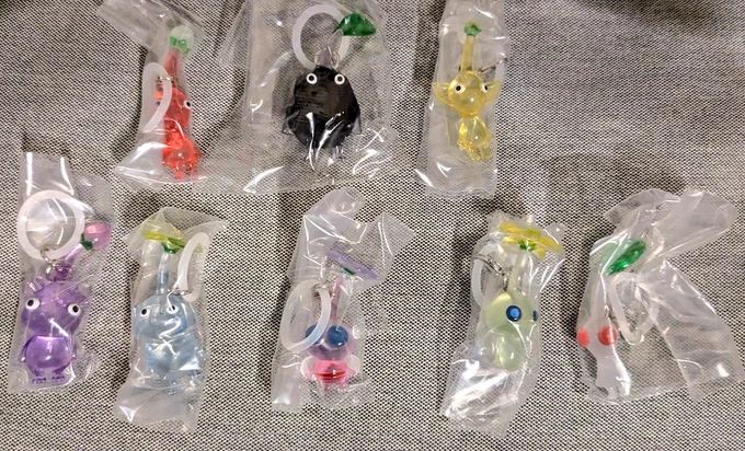 今日から置いてるとこあったみたいで回してきた!!可愛すぎる〜青だけゲットできなかったけど