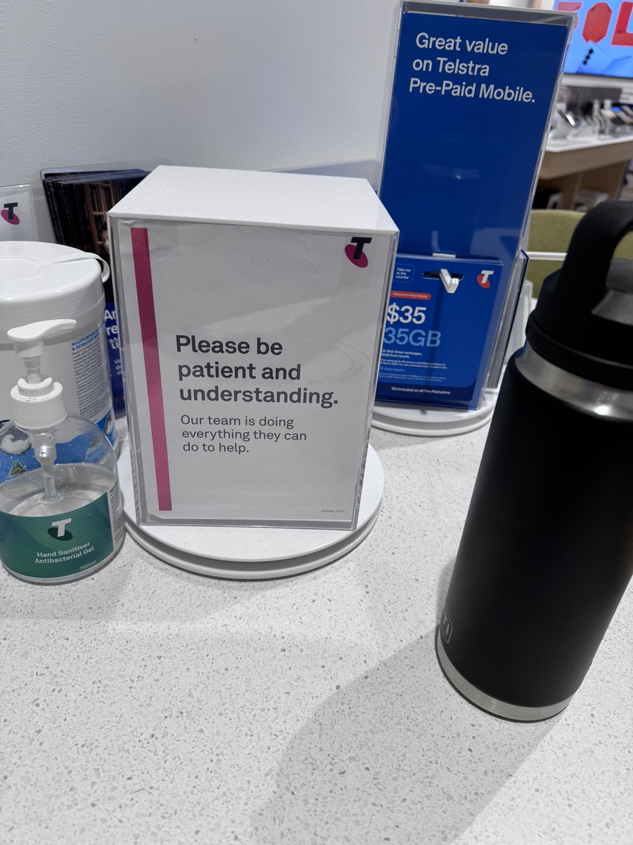 JeffFlanagan's tweet photo. @Telstra I might recommend you allow your staff to follow simple processes for returns if you want this. attn Vicki Brady https://t.co/73mH1dDNN9