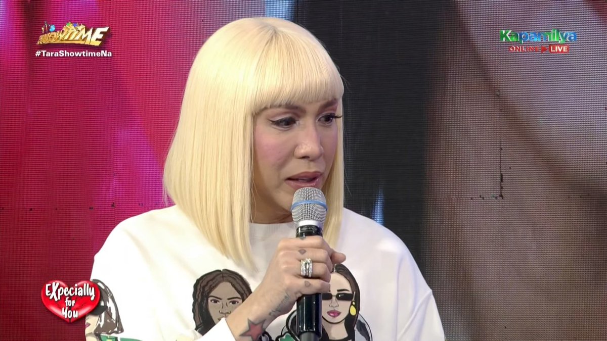 jmcarcoochie's tweet image. Makakahanap ka rin ng pagmamahal na totoo, April. Maganda ka at kamahal-mahal ka, may buhok man o wala. 🥹🥹🥹

Very heartwarming story for today sa #EXpeciallyForYou 💔

#TaraShowtimeNa
@itsShowtimeNa