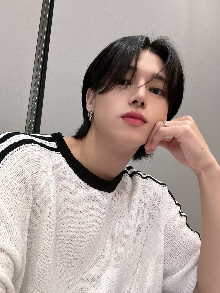 wyupdates_'s tweet photo. 240719 - FROMM - ✉️ #정우영 프롬
#WOOYOUNG #에이티즈 #ATEEZ

 *photo https://t.co/KXsDnuAe4N