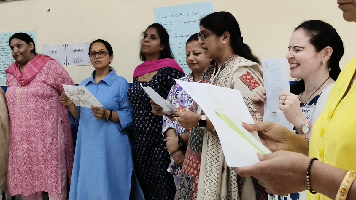 SchoolEduChd's tweet photo. #TesolDay3
#6principles
#JoyfulLearning
@TESOL_Assn
21 English teachers from @SchoolEduChd are being trained for Examplary Teaching in English
#Day3 focussed on
#Enviornment
#BetterCitizens
#SDG
@UNESCO
@EduMinOfIndia
@sanjayjavin
@ReloIndia a branch of @StateDept https://t.co/UUAPvy1AbE