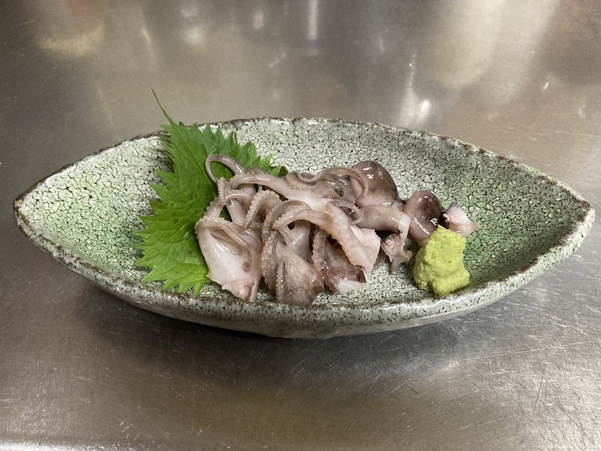majidako2020's tweet photo. 本日のおすすめ
飯蛸刺身530円税込
プリプリの食感を味わって下さい
数量限定になり https://t.co/p08vNFDMRa