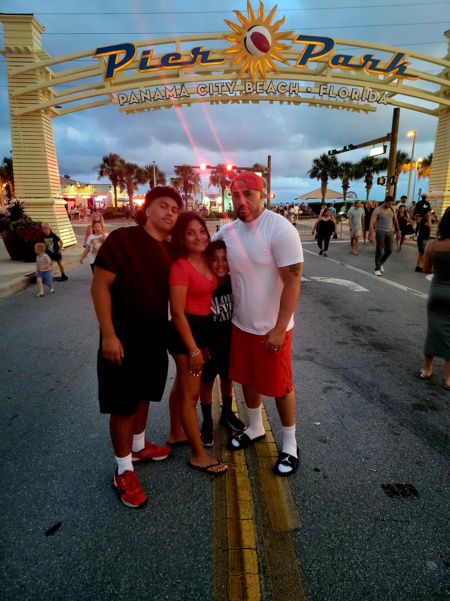 Matt Nalu Jablonski (@coach_matt_nalu) on Twitter photo Little family break a couple weeks back before full on football mode for the kids 🤙🏽❤️
<a href="/Makoajab/">Makoa Jablonski</a> Little family break a couple weeks back before full on football mode for the kids 🤙🏽❤️
<a href="/Makoajab/">Makoa Jablonski</a>