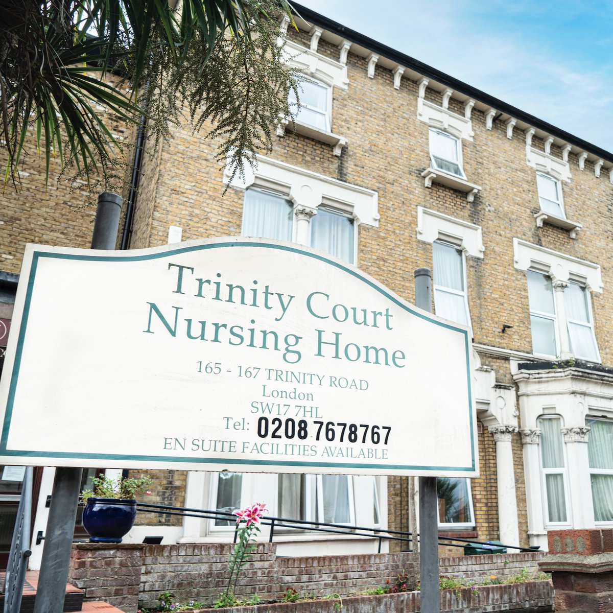 TrinityNursing_'s tweet photo. We know how difficult it can be to choose a home for a loved one, which is why we offer personal viewings, so you can get a feel for your home! 🏡

Head over to our website to book a viewing: https://t.co/dP0drQh586

#TrinityCourtNursingHome #CareUK #CareHome #BookAViewing https://t.co/irUXRXyLqE