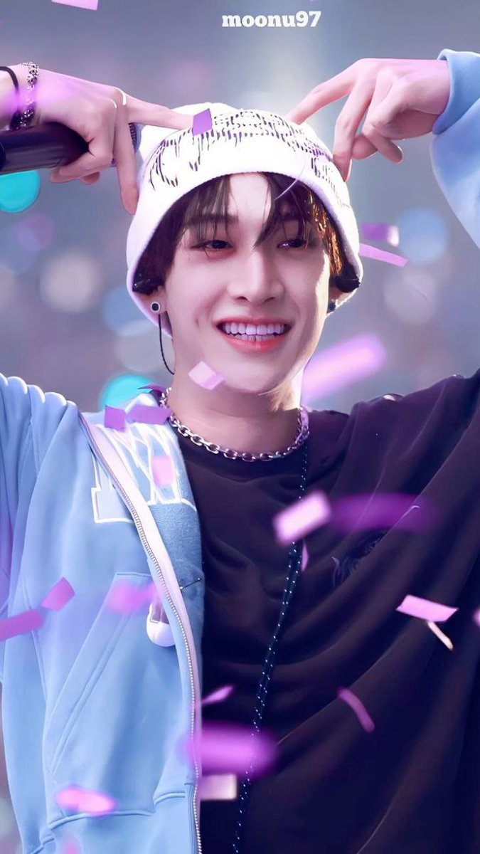 KimLauyeLee's tweet photo. Bayi gedenya Stay 

#BangChan #imfoivee
#StrayKidsComeback #StrayKids_ATE_D1 https://t.co/4biJQiZpR7