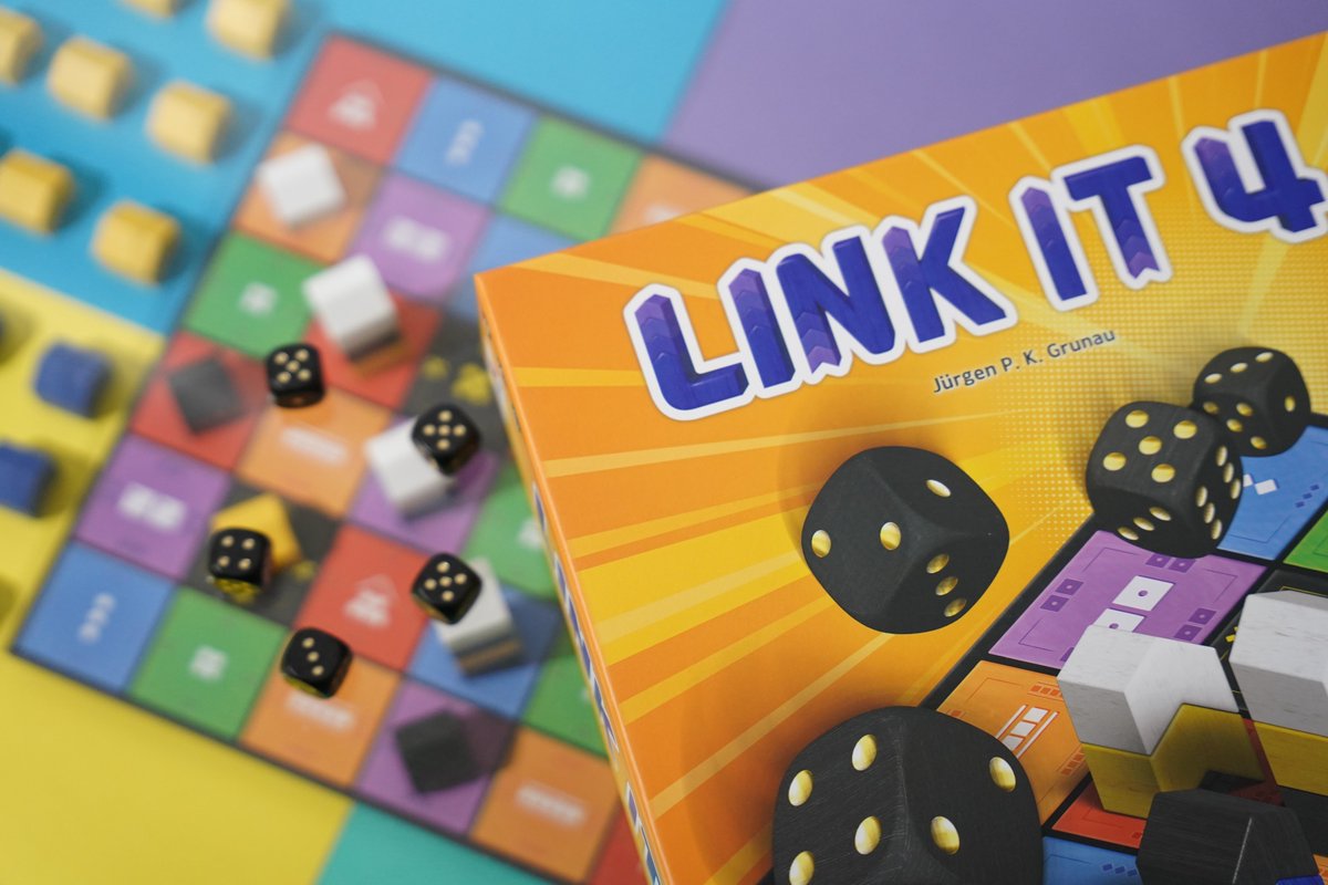 KoreaBoardgames's tweet photo. Roll dice🎲 and place your roofs on the board.
Make a row of four roofs to win.
Victory is reserved for those who can catch their luck fast!

#Koreaboardgames #boardgame #linkit4 #dicegame #pushyourluck
5m https://t.co/iZlWfOacV0