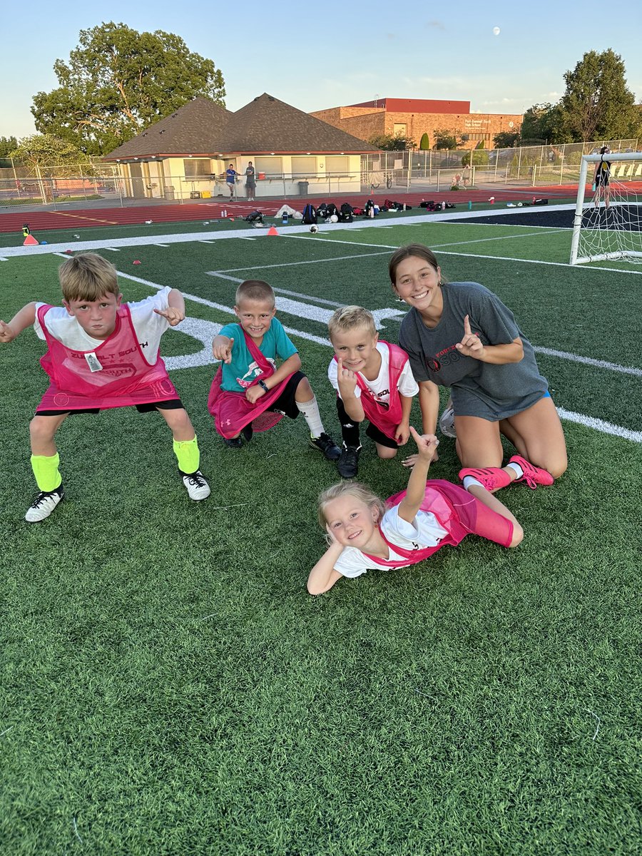 FZS_Soccer's tweet photo. Last day of camp!! Great week and a ton of fun for everyone!  Thanks to all of the high school players for your help! https://t.co/hsOIw9G80K