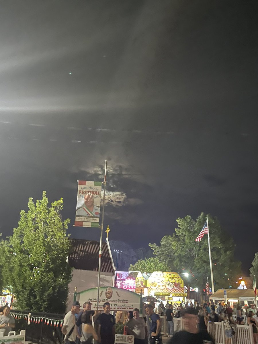 cbus_moon's tweet photo. Moon obscured my clouds over the Italian fest. Ate so much gabagool and cannoli tonight my tummy gonna burst! 😋 https://t.co/hD7GJXCOsF