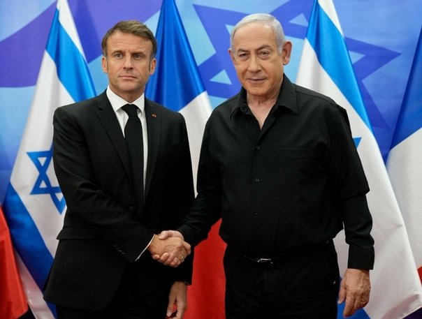 AHungryBrain's tweet image. Parce que les connivences de cette brochette de génocidaires va bien au-delà de leurs seules têtes blondes.
#vonderleyenOut 
#braunpivetOut
#netanyahuOut
#macronOut 
#meloniOut 
#SoutienInconditionnel
#Genocide #ICJ
#GazaGenocide
#Gaza #AllEyesOnRafah 
#Ursula #Meloni #BraunPivet