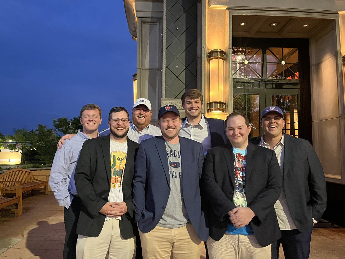 cghayes64's tweet photo. #PAC10 Media Day was a resounding success. The boys and cheesecake. Here’s to a great season! https://t.co/LycxEIFwyp
