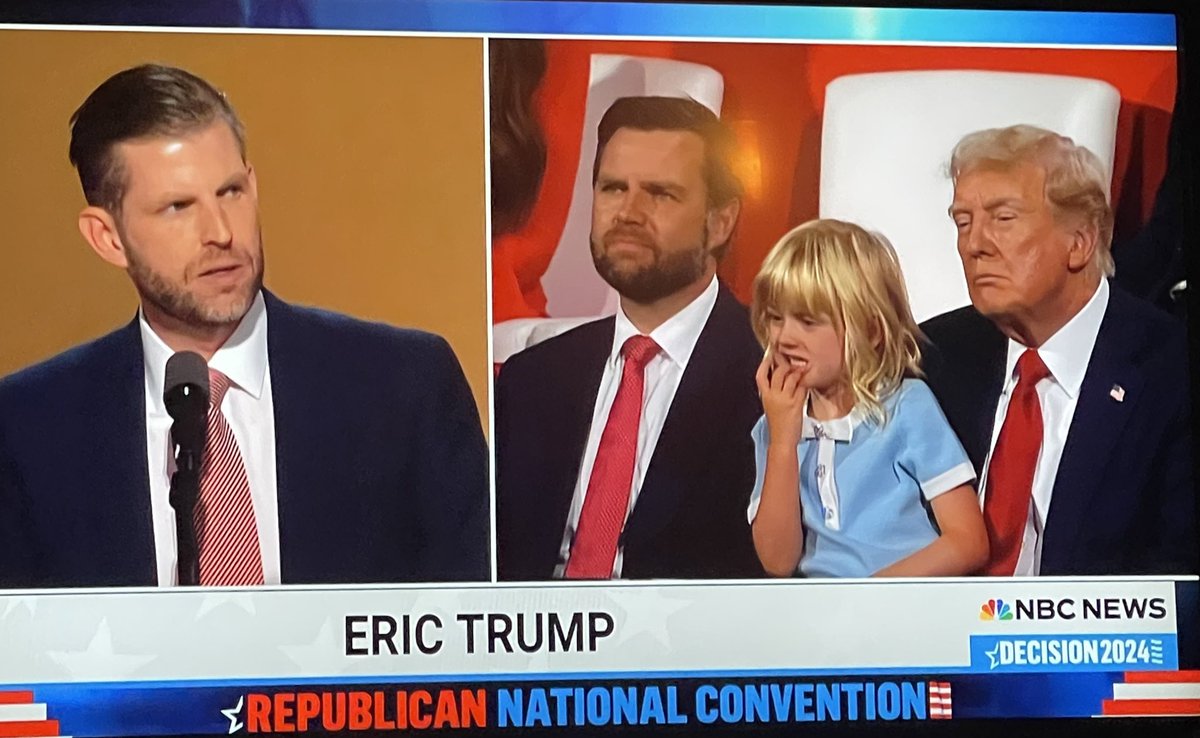 rwxoxo's tweet image. this is too funny