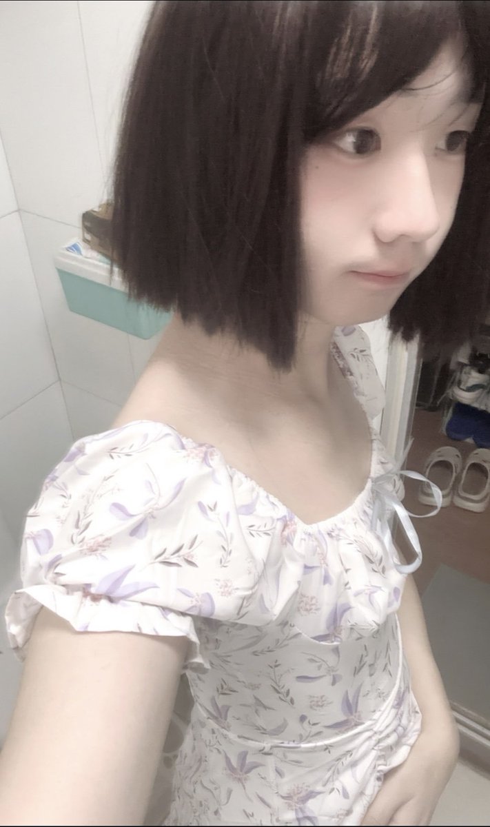 头发能留到肩刚刚好
#CD  #伪娘  #女装 #男の娘